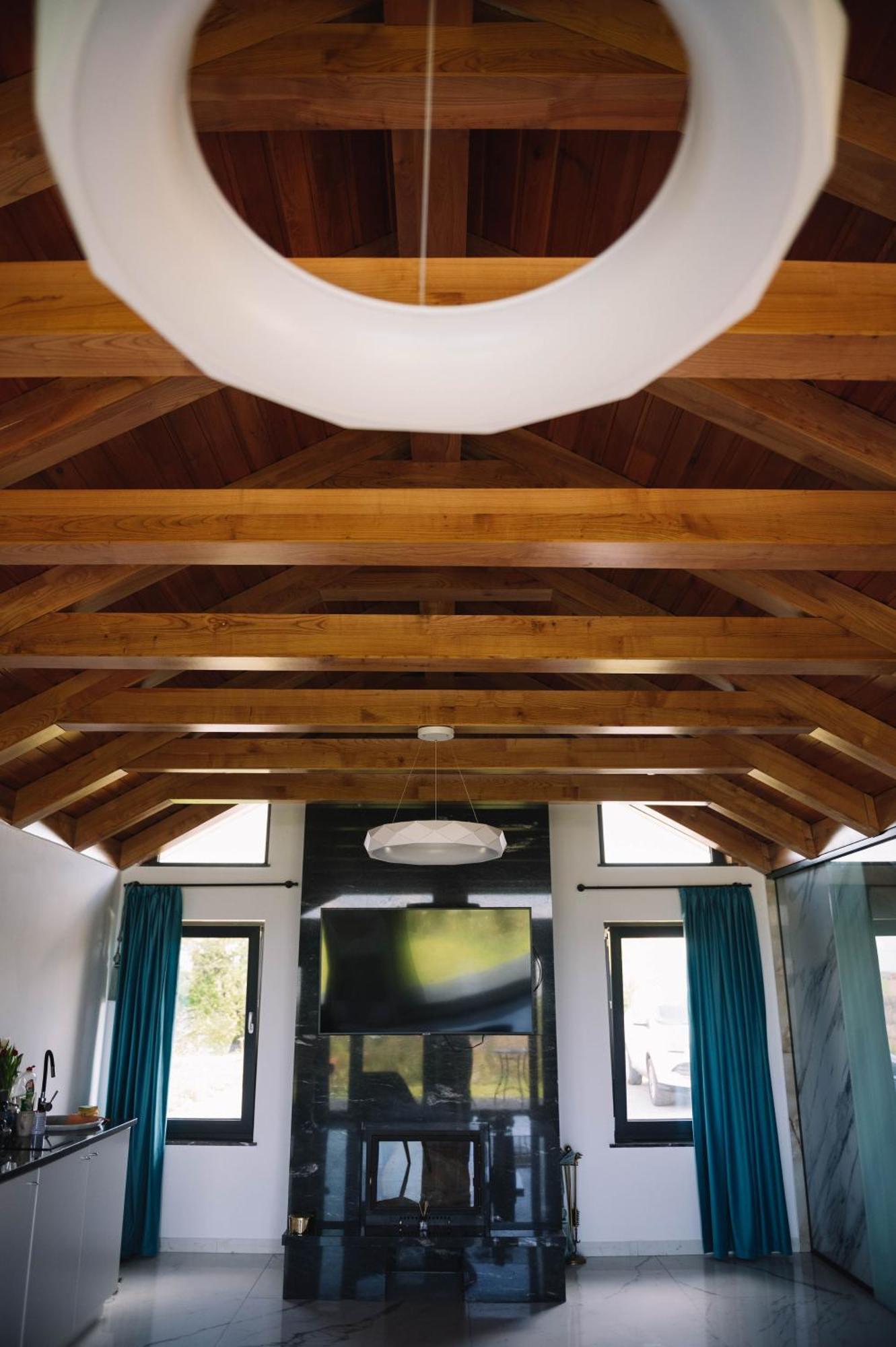 Casa Moderna In Sinteu - Intersectia Intre Modern Si Linistea Naturii Huta Voivozi 외부 사진